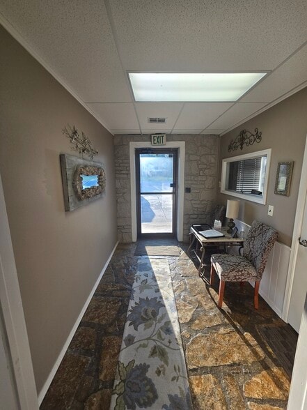 214 Elm Pl, Broken Arrow, OK à vendre - Photo du bâtiment - Image 2 de 11