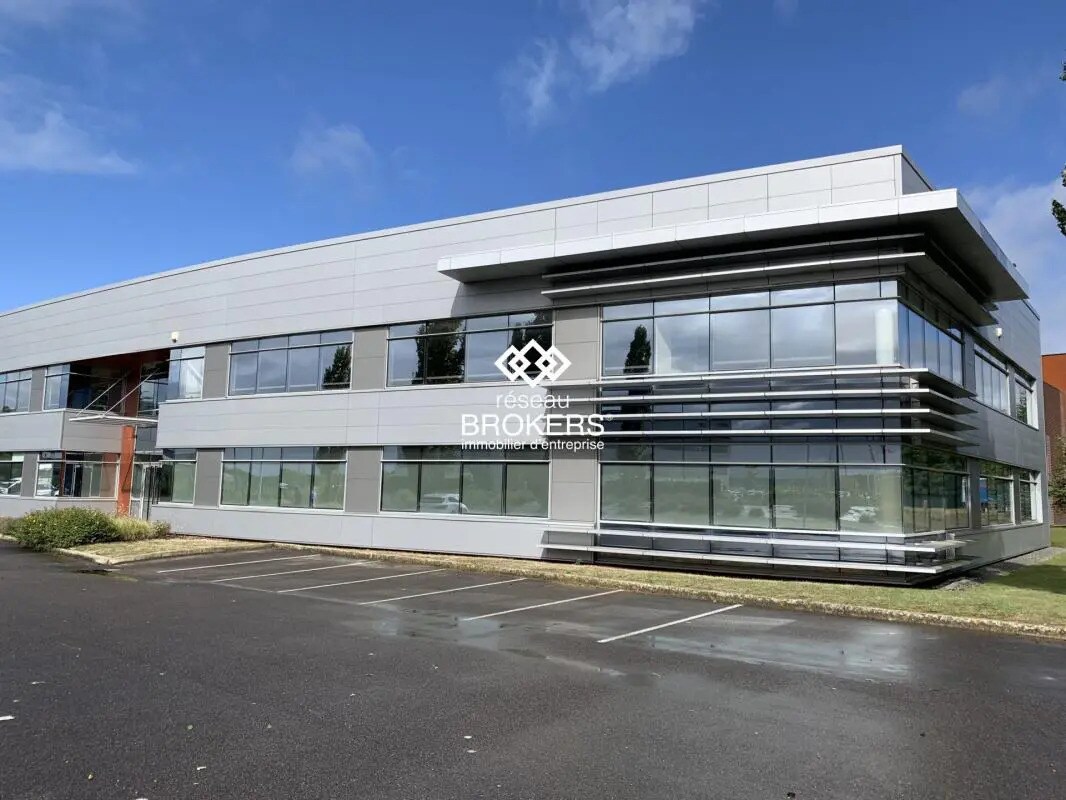 Flex in Lieusaint for lease Building Photo- Image 1 of 17