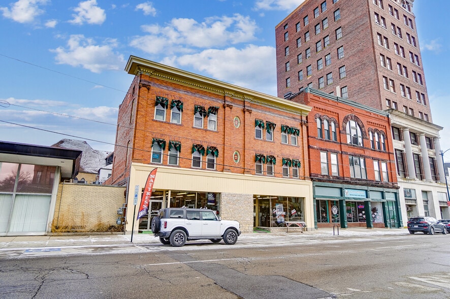 42-44 W High St, Springfield, OH for sale - Building Photo - Image 2 of 19