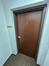 106 W Wilson St, Batavia, IL for lease Interior Photo- Image 2 of 4