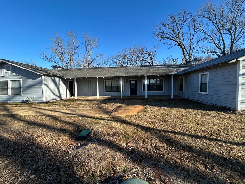 2003 E US Highway 84, Palestine, TX à vendre - Photo du bâtiment - Image 2 de 56