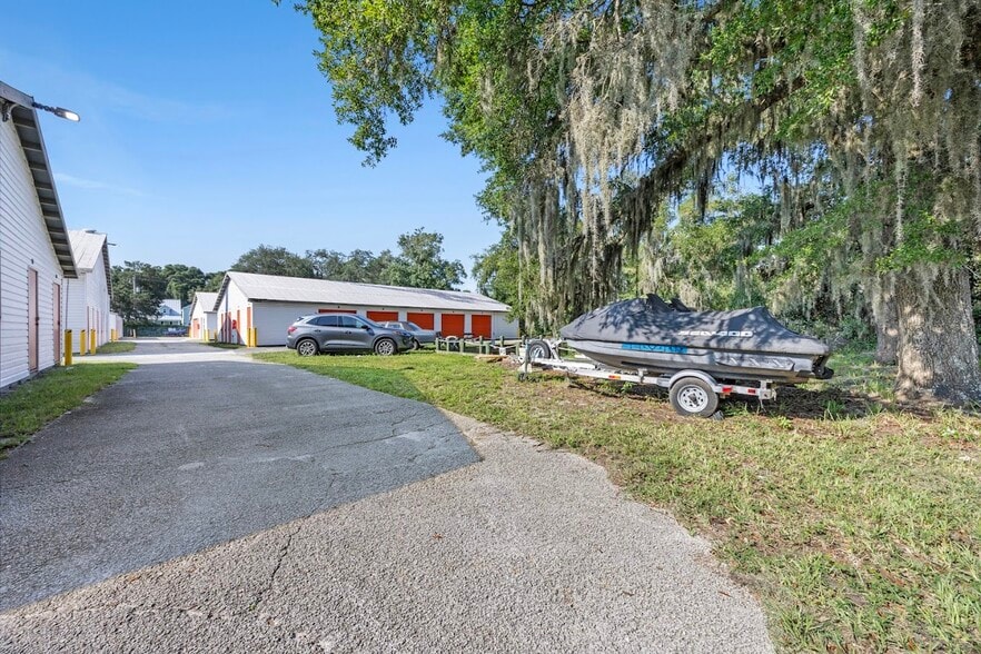 1431 Lewis St, Fernandina Beach, FL for sale - Building Photo - Image 3 of 17