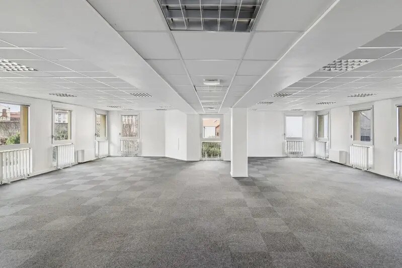 50 Cours De La République, Villeurbanne for lease - Building Photo - Image 1 of 8