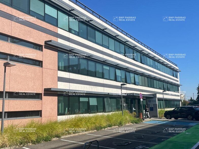 Bureau dans Toulouse à louer - Photo du bâtiment - Image 2 de 27