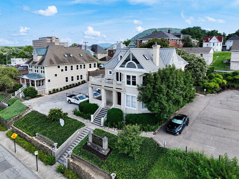 120 Day Ave SW, Roanoke, VA à louer - Photo du bâtiment - Image 2 de 5