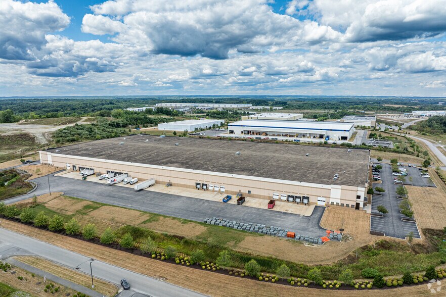 200 Solar Dr, Imperial, PA à louer - Aérien - Image 3 de 4