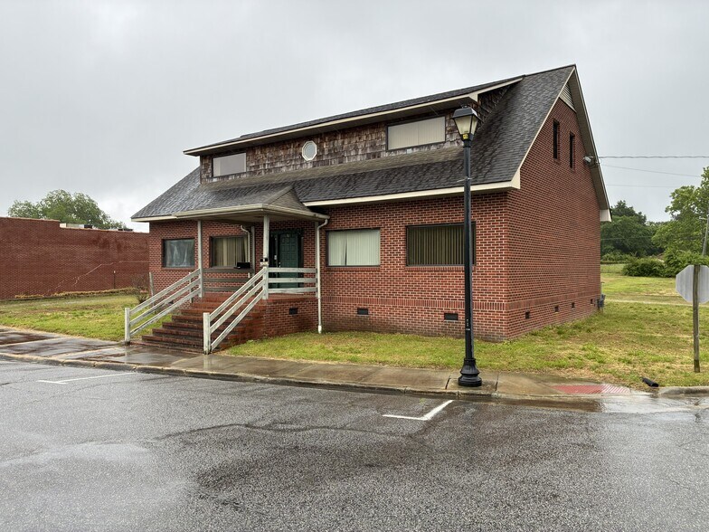 212 W Water St, Plymouth, NC à vendre - Photo du bâtiment - Image 1 de 17
