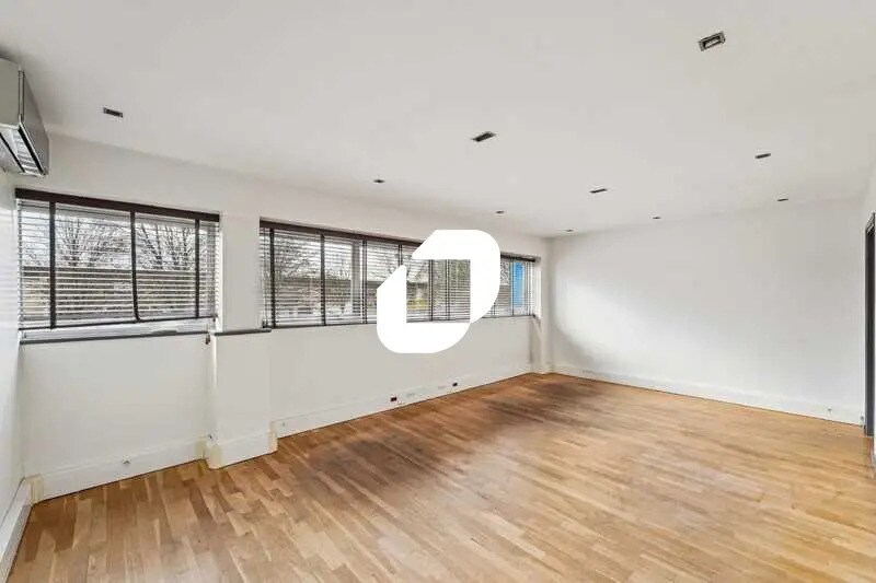 Office in SAINT-OUEN-L'AUMONE for lease - Interior Photo - Image 3 of 18