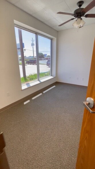 4102 Old Jacksboro Hwy, Wichita Falls, TX for lease - Commercial Listing Video - Image 3 of 17