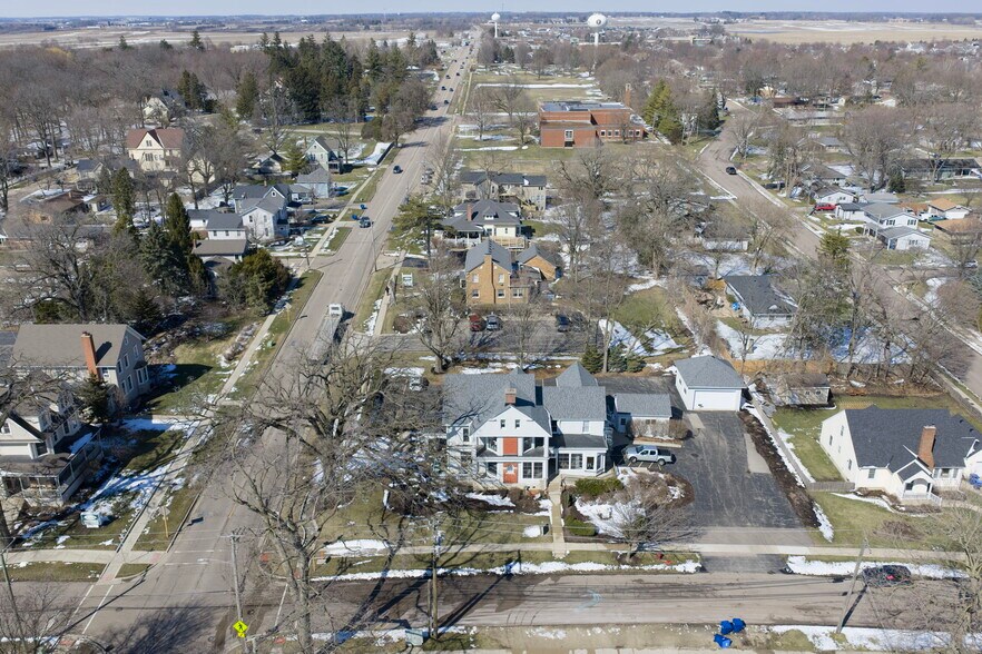 303 N Main St, Elburn, IL à vendre - Photo du bâtiment - Image 2 de 72
