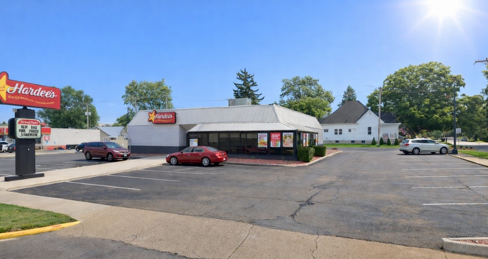 316 S Main St, Paris, IL for sale - Building Photo - Image 2 of 3
