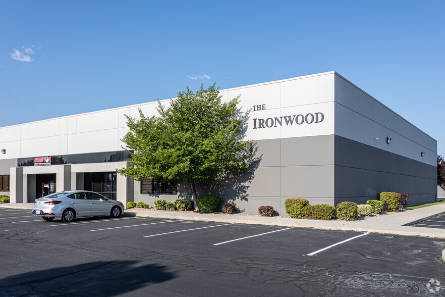 1960 S Milestone Dr, Salt Lake City, UT for lease - Building Photo - Image 2 of 3