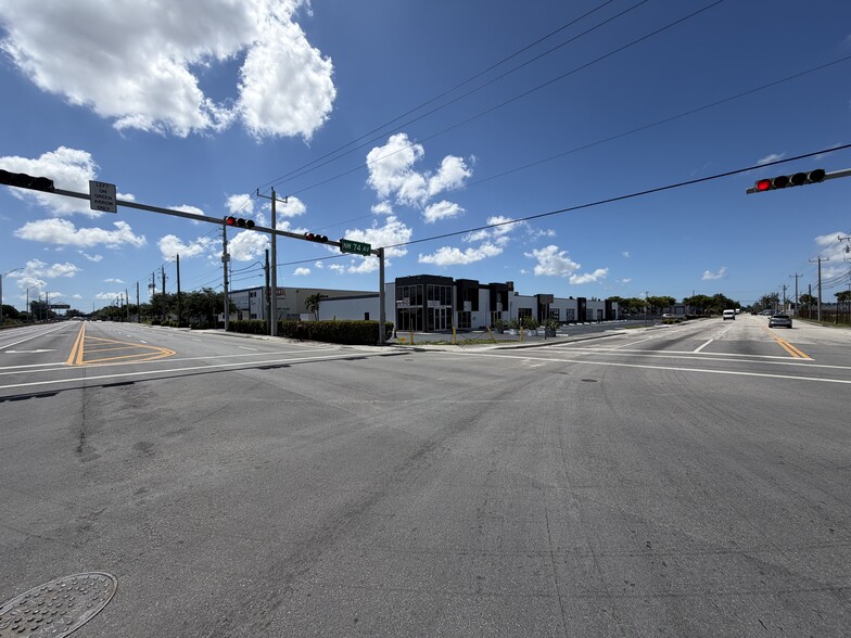 5701-5731 NW 74th Ave, Miami, FL for lease - Building Photo - Image 3 of 14