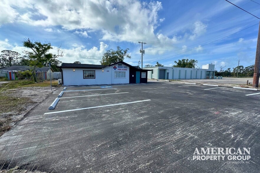 155 W Dearborn St, Englewood, FL à louer - Photo du bâtiment - Image 3 de 14
