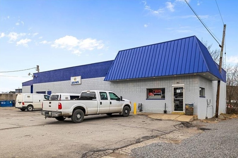 Dollar General & NAPA Portfolio portefeuille de 3 propriétés à vendre sur LoopNet.ca - Photo principale - Image 3 de 3