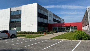 1931 & 1935 Robertson Rd, Ottawa, ON for lease - Building Photo - Image 1 of 2