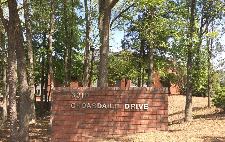 3310 Croasdaile Dr, Durham, NC à vendre - Photo du bâtiment - Image 2 de 5