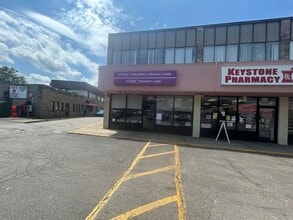 104-202 Penn Plz, Turtle Creek, PA for lease Building Photo- Image 1 of 4