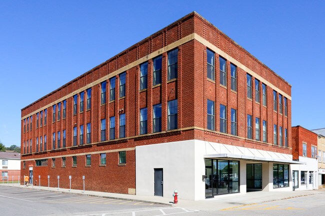 More details for 1095 Main St, Milton, WV - Office/Medical for Lease