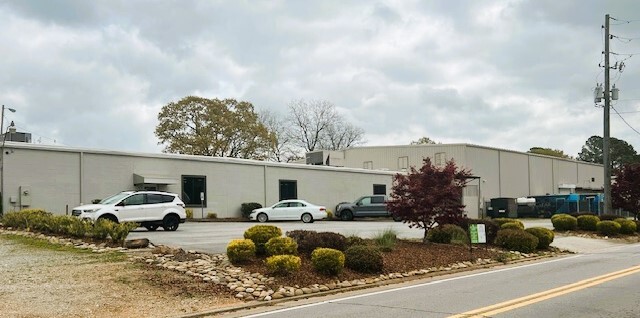 215-219 Lovvorn Rd, Carrollton, GA for lease Building Photo- Image 1 of 16