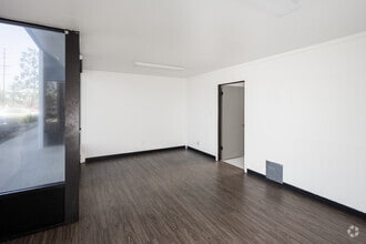 350 E Orangethorpe Ave, Placentia, CA for lease Interior Photo- Image 2 of 5