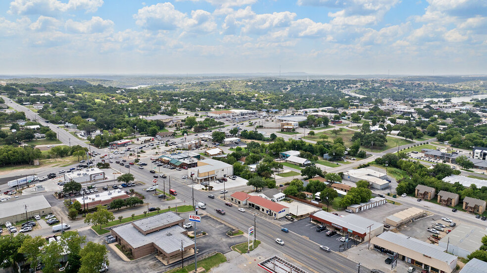 900 Avenue J, Marble Falls, TX for sale - Aerial - Image 2 of 7