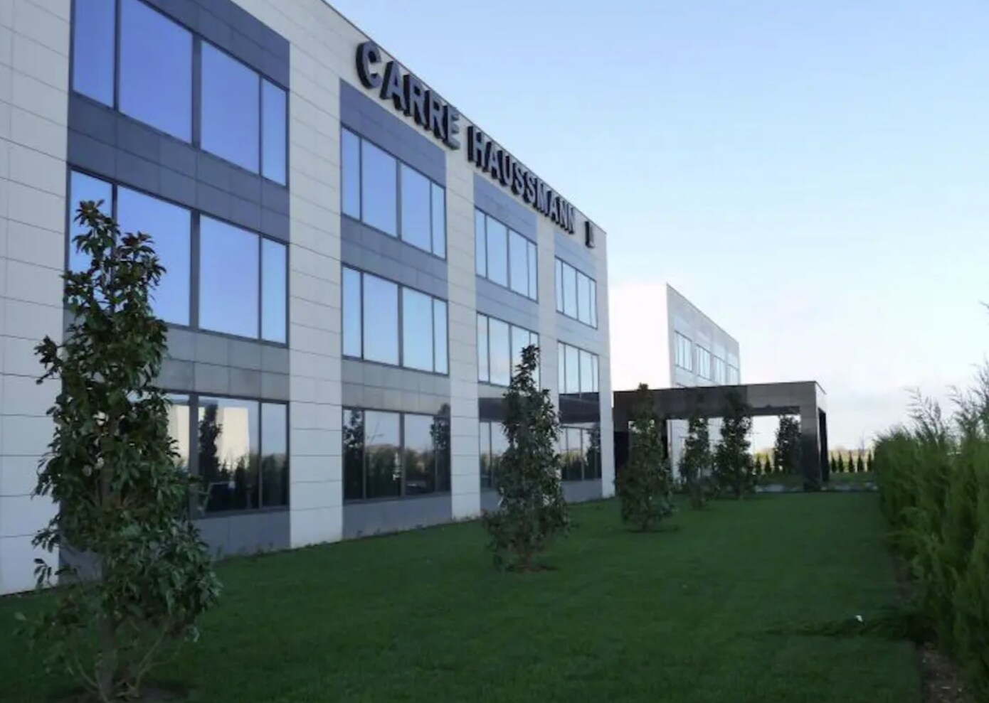 Bureau dans Lieusaint à vendre Photo principale- Image 1 de 3