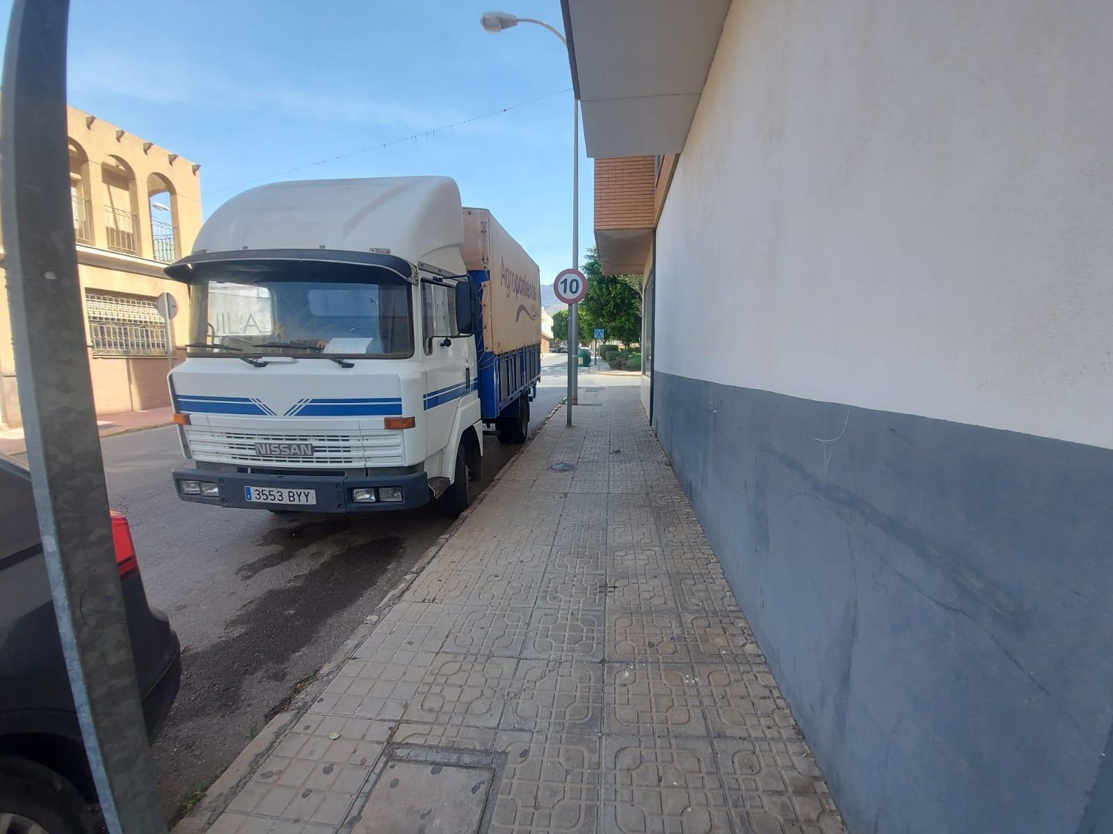 Commerce de détail dans El Ejido, Almería à louer Photo du bâtiment- Image 1 de 9
