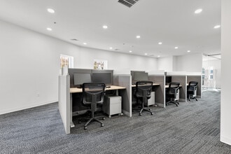 2301 Calvert St NW, Washington, DC for lease Interior Photo- Image 2 of 3