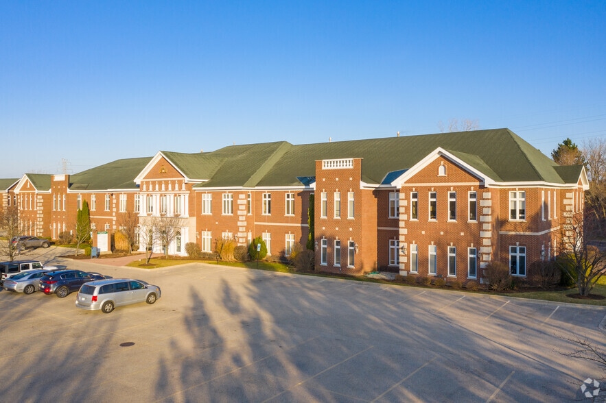 1800 Nations Dr, Gurnee, IL à louer - Photo du bâtiment - Image 3 de 6