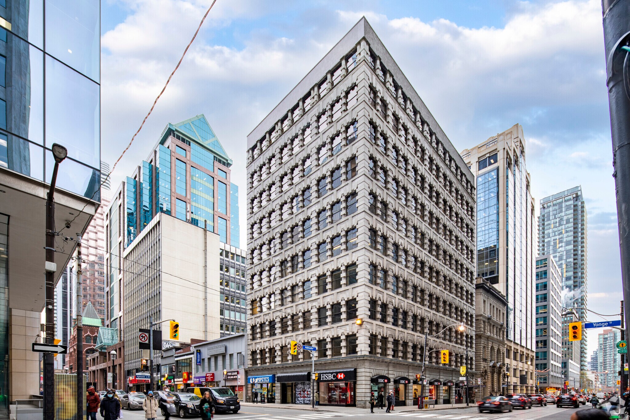 6 Adelaide St E, Toronto, ON à louer Photo du bâtiment- Image 1 de 6