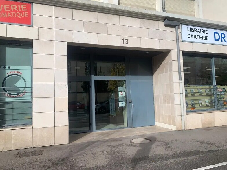 Bureau dans Dijon à vendre - Photo du bâtiment - Image 1 de 4