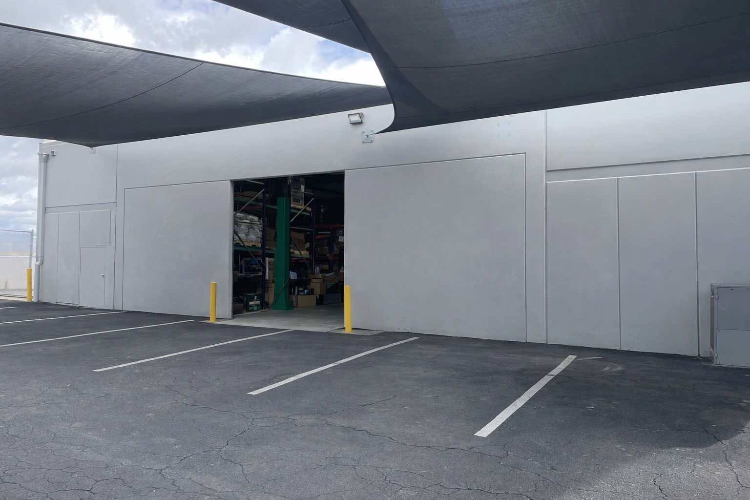 614 Airport Rd, Oceanside, CA à louer Photo principale- Image 1 de 4