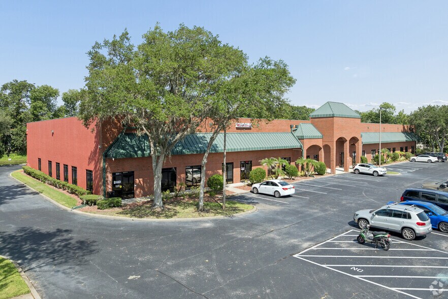 1440 N Nova Rd, Daytona Beach, FL à louer - Photo du bâtiment - Image 3 de 10