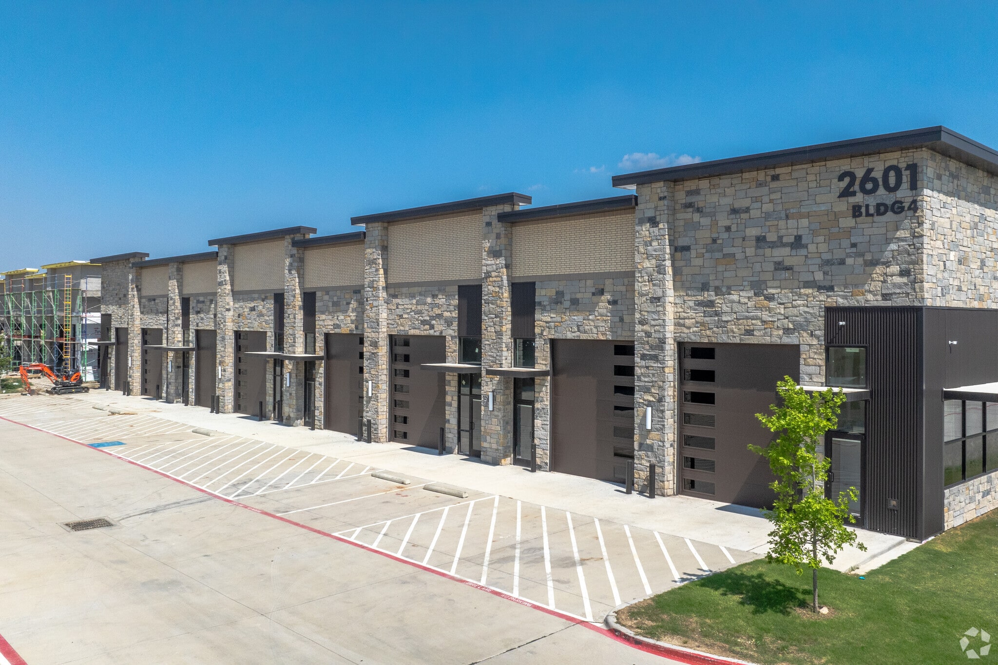 2601 TX-121, Lewisville, TX for lease Primary Photo- Image 1 of 90