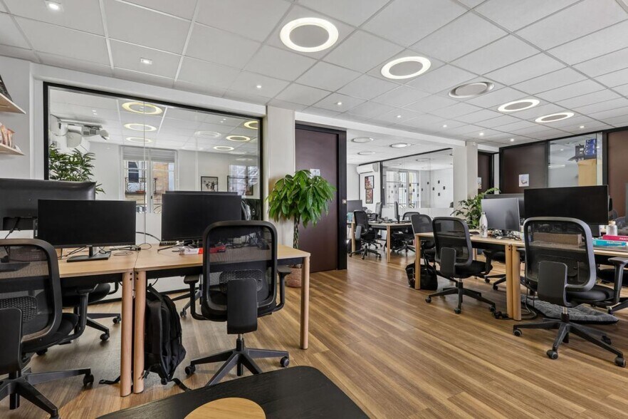 39 Rue D'Aboukir, Paris for lease - Interior Photo - Image 3 of 20