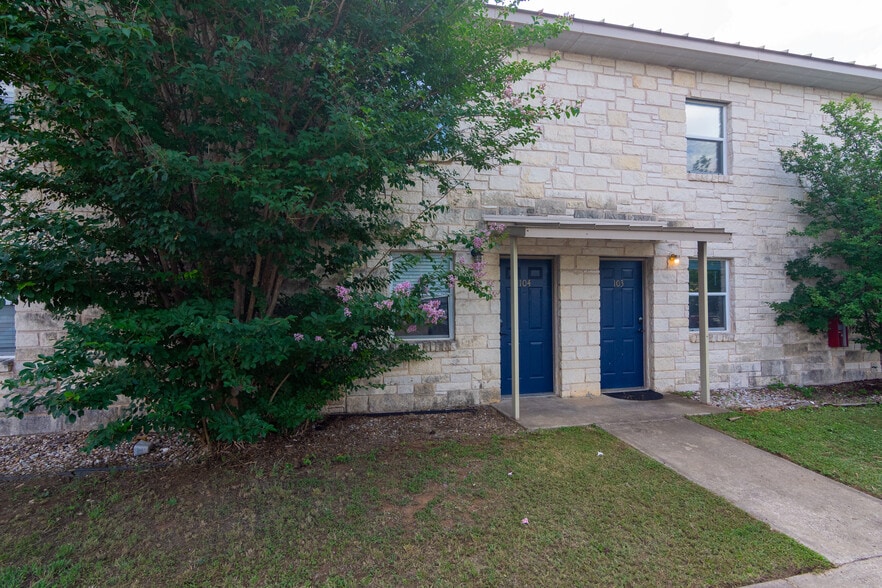 114 Scofield Ave, Johnson City, TX for sale - Building Photo - Image 3 of 74