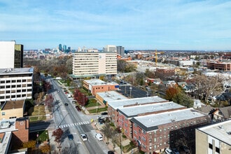 3201-3211 Broadway St, Kansas City, MO - AERIAL  map view