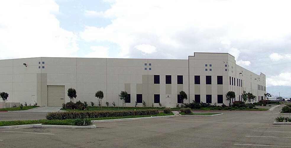 4550 Wineville Ave, Jurupa Valley, CA à louer - Photo du bâtiment - Image 2 de 11