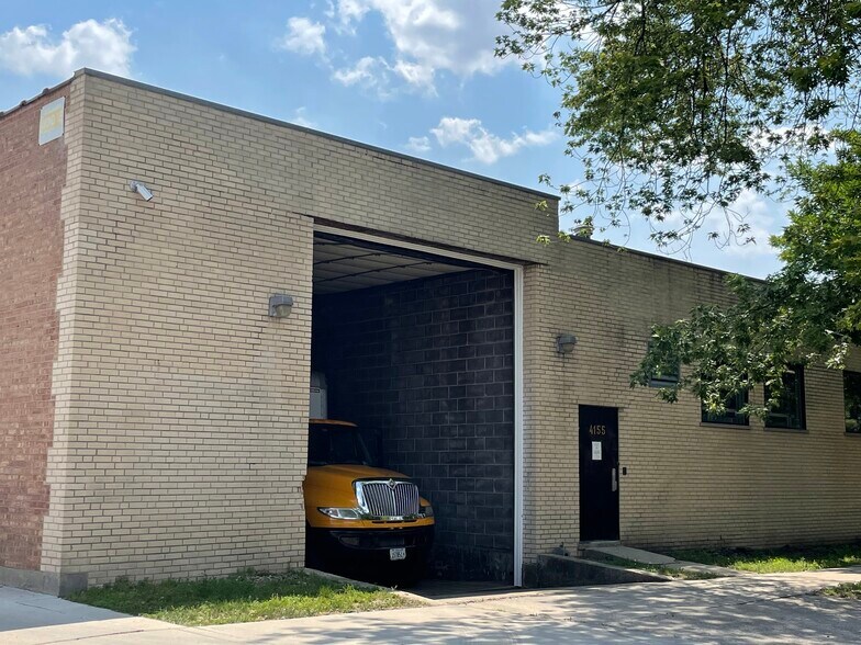 4155 N Rockwell St, Chicago, IL à louer - Photo du bâtiment - Image 3 de 30