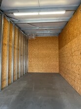 5628 W Clearwater Ave, Kennewick, WA for lease Interior Photo- Image 2 of 3