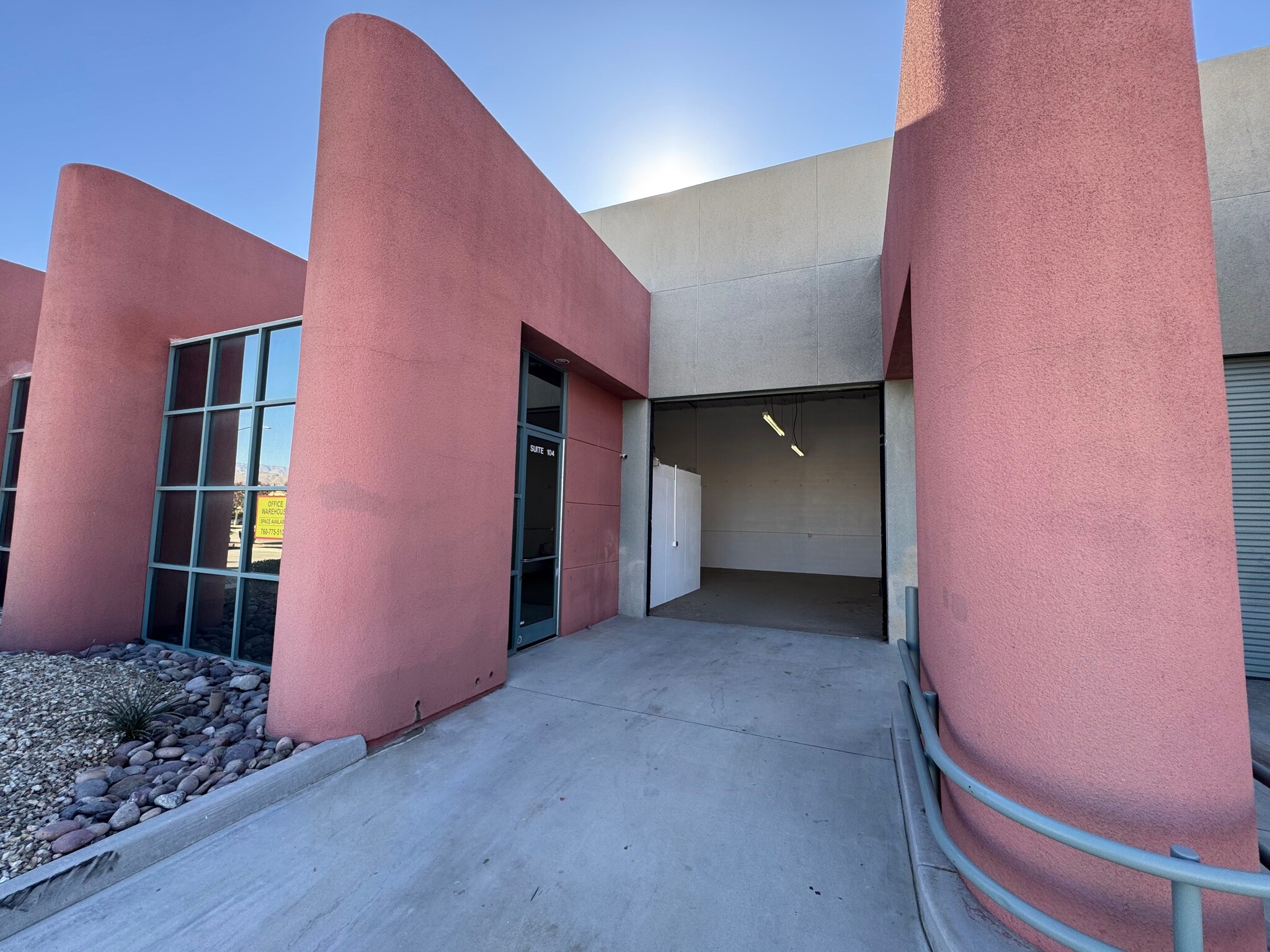 77-899 Wolf Rd, Palm Desert, CA for lease Building Photo- Image 1 of 7