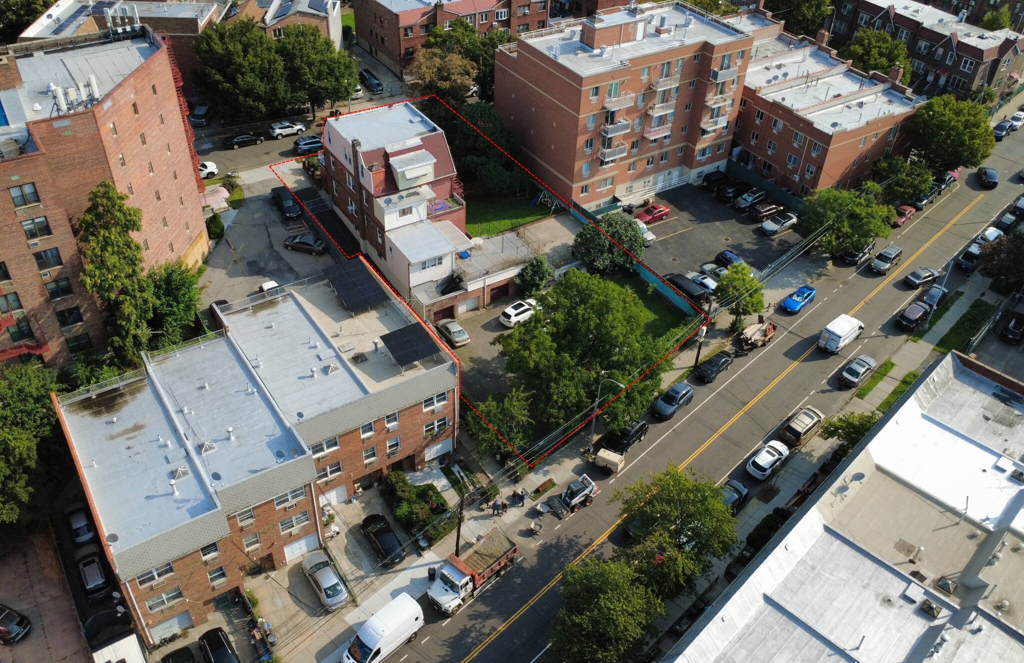 7814 46th Ave, Elmhurst, NY for sale Primary Photo- Image 1 of 5