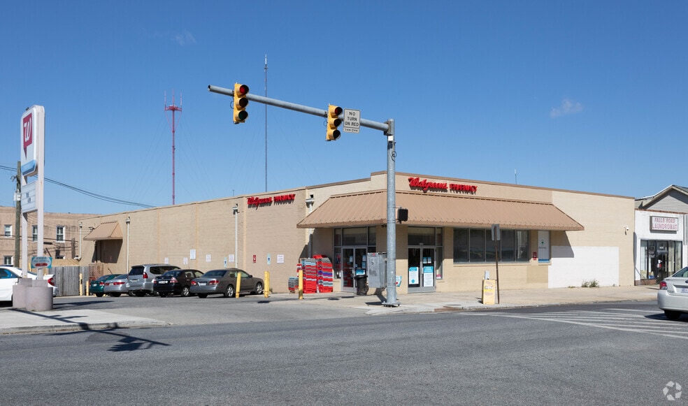 3700 Falls Rd, Baltimore, MD for lease - Building Photo - Image 2 of 15