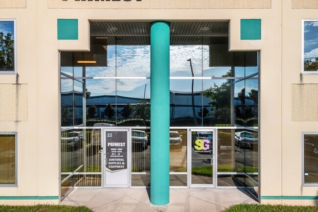 More details for 7575 Kingspointe Pky, Orlando, FL - Flex for Lease