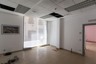 Retail in Torrijos, Toledo for lease Interior Photo- Image 2 of 13