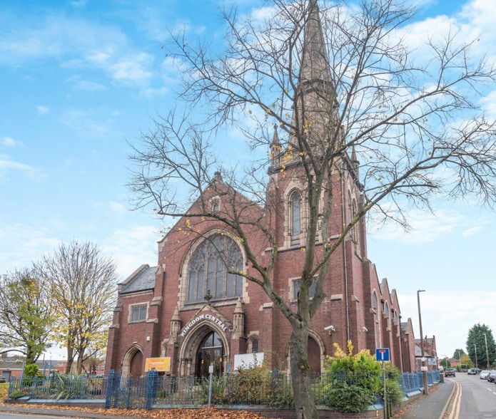 78 Birmingham Rd, Rowley Regis for sale - Building Photo - Image 2 of 6
