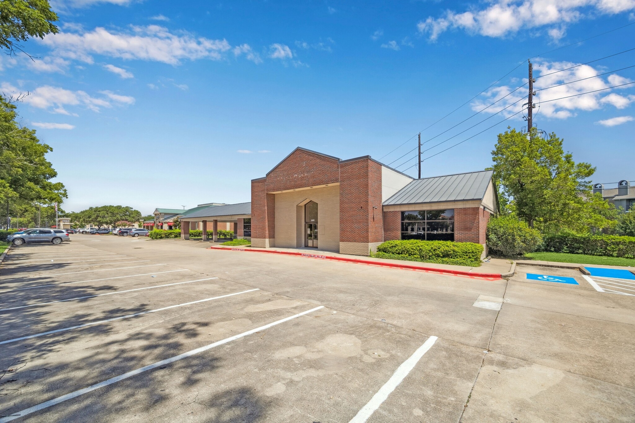 2455 Highway 6, Sugar Land, TX for lease Building Photo- Image 1 of 11
