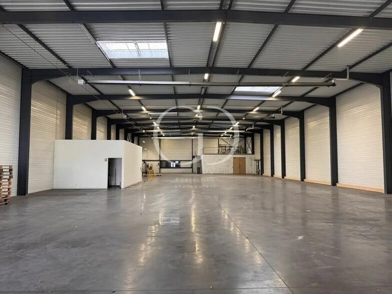 Local d'activités dans Meyzieu à vendre - Photo intérieure - Image 3 de 6