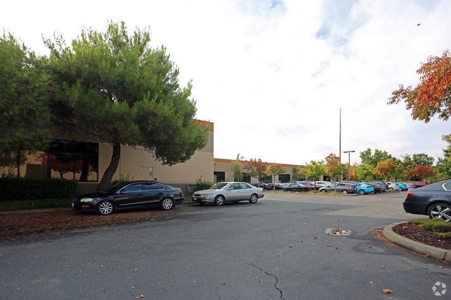 4925 Robert J Mathews Pky, El Dorado Hills, CA for lease - Building Photo - Image 2 of 3